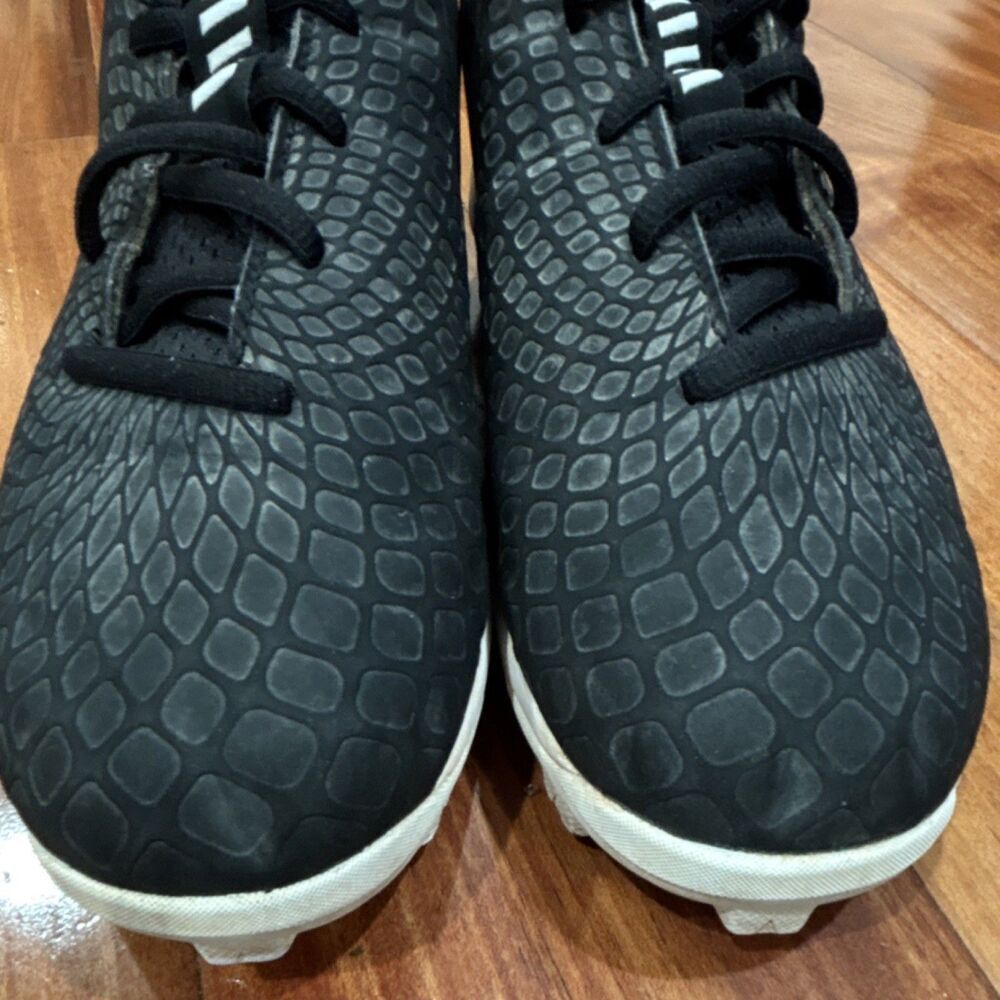 Under Armour Black/White Kids Baseball Molded Cleats Low Top Shoes size 5.5y - Picture 6 of 11